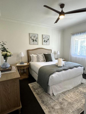 'The Valerie' Cottage Cool bringing all the Vibes, Mudgee